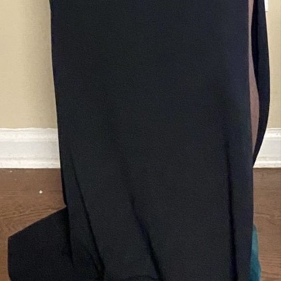 Formal Dress - Picture 3 of 3